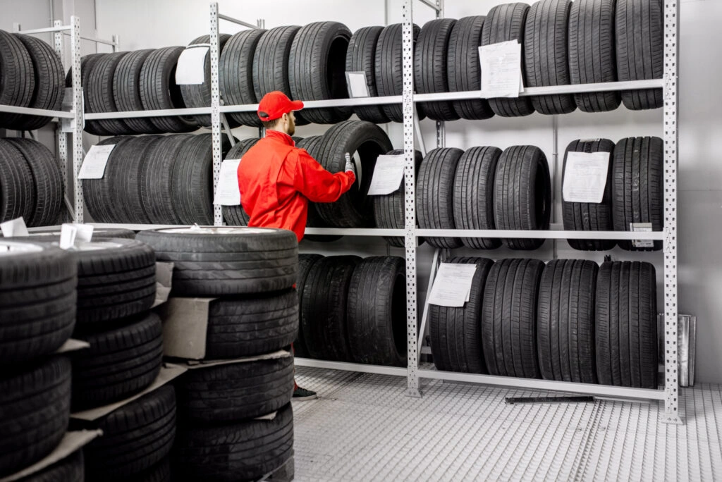 Stores tyres