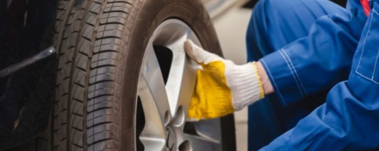 دليل PowerTire.sa للعلامات التي تشير إلى الحاجة إلى إطارات جديدة.