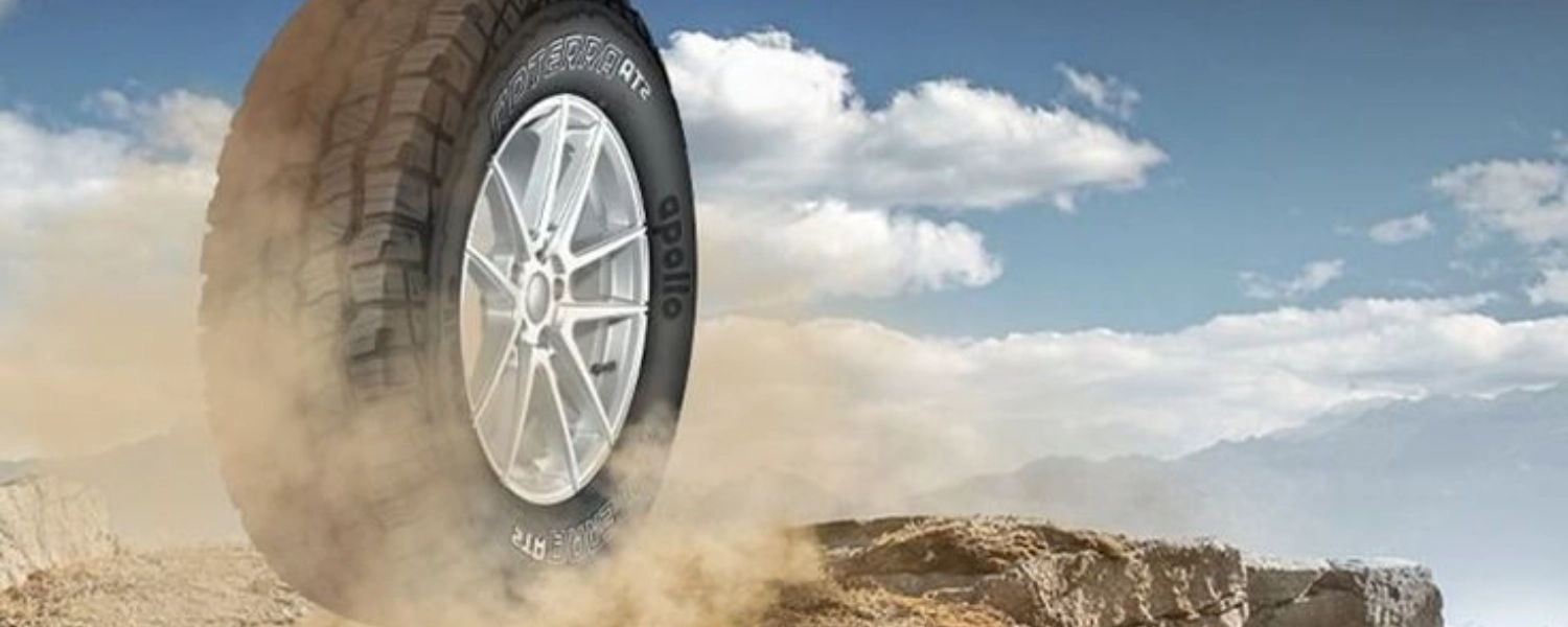 كيف تتعامل PowerTire.sa مع التضاريس المتنوعة في المملكة العربية السعودية
